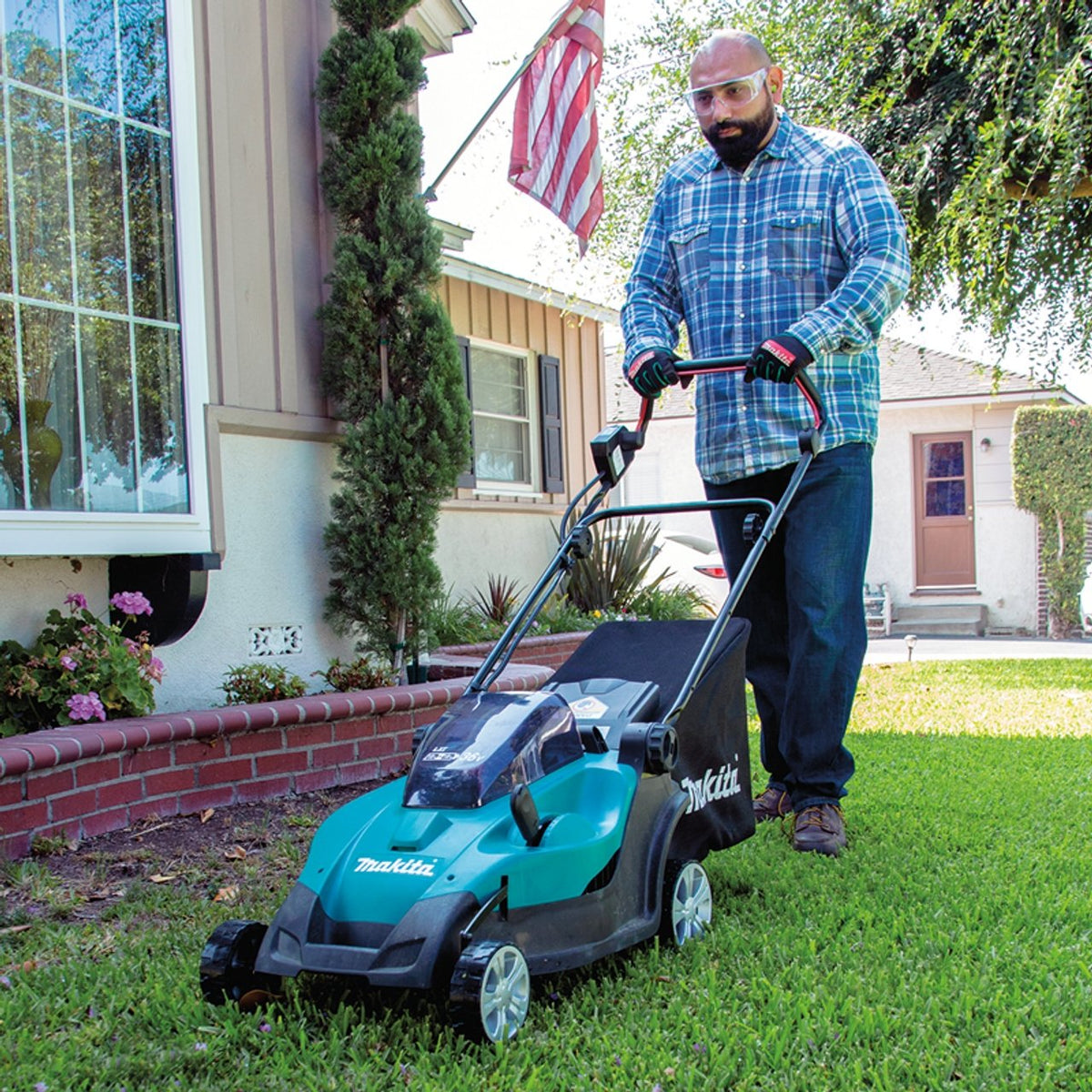 Makita USA – 18V X2 (36V) LXT Lithium-Ion Cordless 17″ Residential Lawn Mower, Tool Only